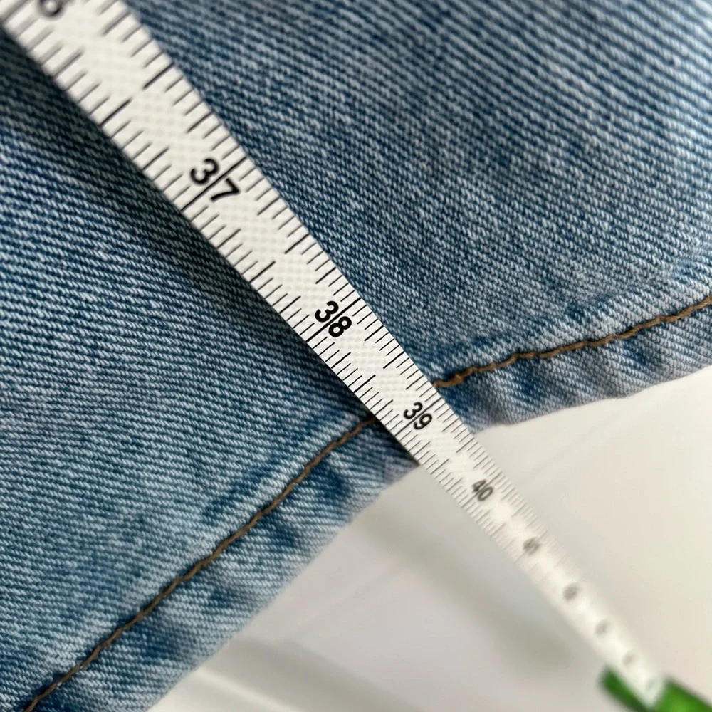 Mid Wash Blue Flare Jeans 39” Inseam Forever 21 - Picture 2 of 3